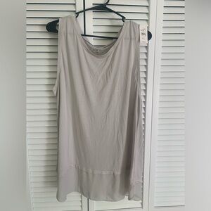 Women’s LOFT Gray Scoop Neck Side Split Active Tank. Size XL